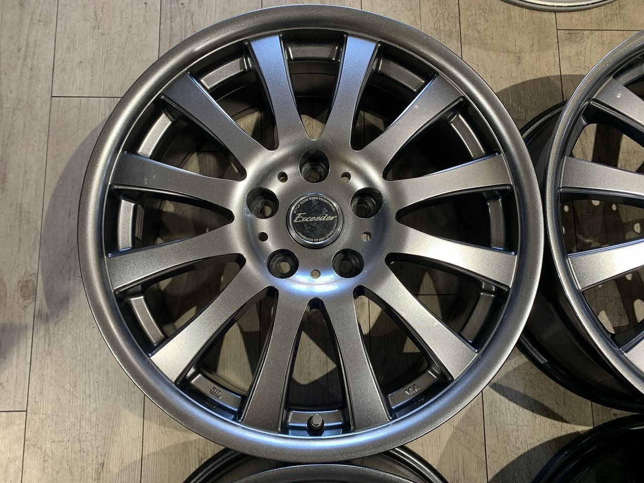 2512070 HOT STUFF Exceeder EX 12 17インチ 7 J 48 PCD 114.3 5 H 73 mm エスティマ ヴェゼル オデッセイ CX-5 CX-8 エクストレイル CR-V RAV 4 ヴァンガード エスクード 等