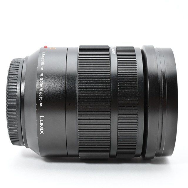 O.I.S.搭載｜高性能標準ズーム｜実用向け一本