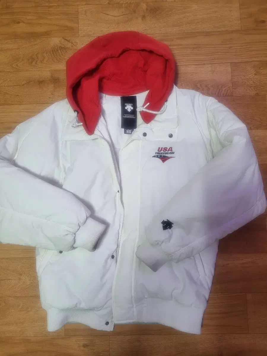 デサント DESCENTE USA トライアスロン 白 ダウン アウター M サイズ