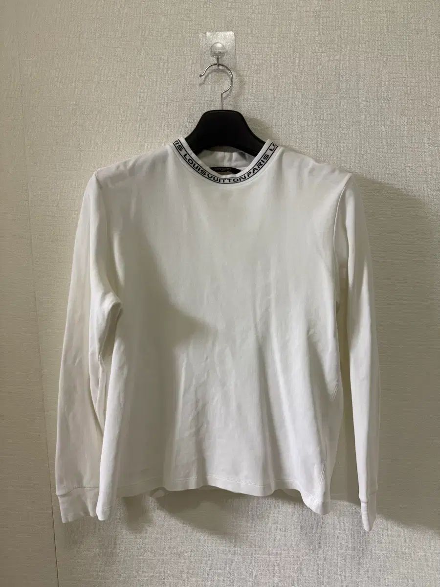 ルイヴィトン ネックロゴ ロングスリーブ M