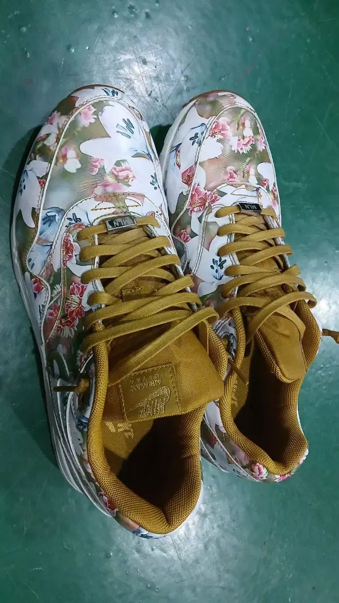 ウルトラ シティパック