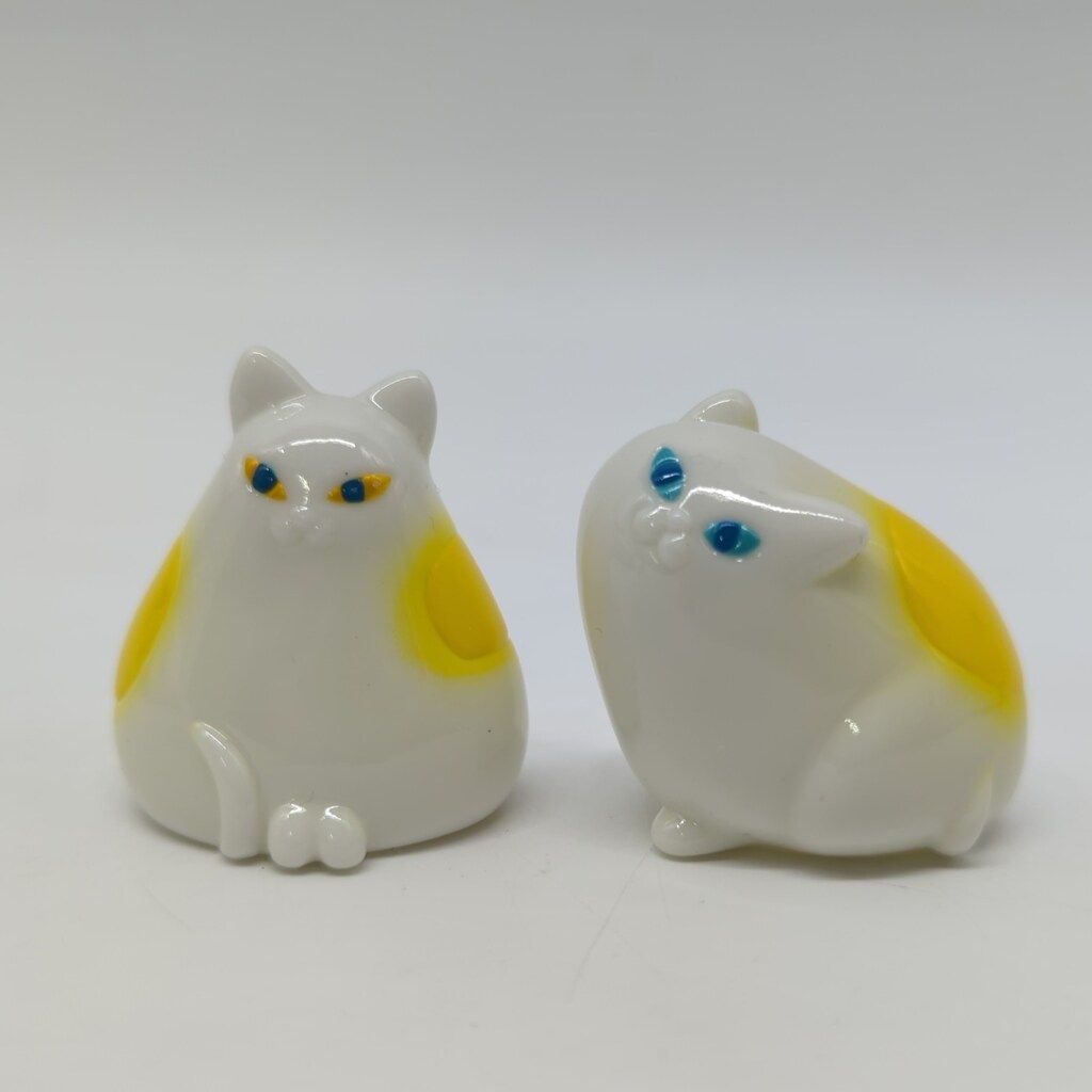 code corner izumonster おにぎり猫 2体セット 白成型|黄