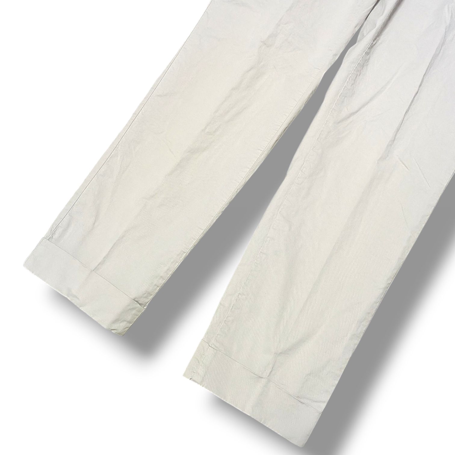 美品 PT01 BEAMS F ストレッチ ツータック スラックス ダブル 44 PT01 × BEAMS F スラックス EVO FIT ストレッチ 白パン オフホワイト