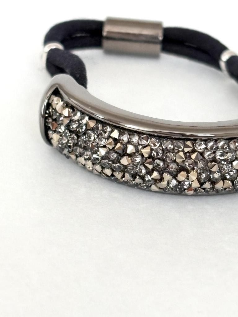 コンプレックスビズ　クラッシーポニー　シルバー×ブラック クラッシー ポニー(ブラック) | ポニー | COMPLEX BIZ ONLINE SHOP