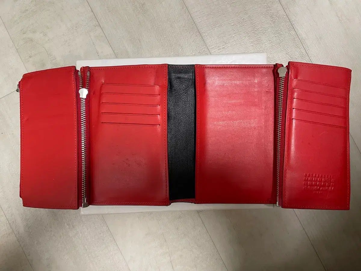 Maison Margiela メゾンマルジェラ ブラック レッド L エル 中 財布