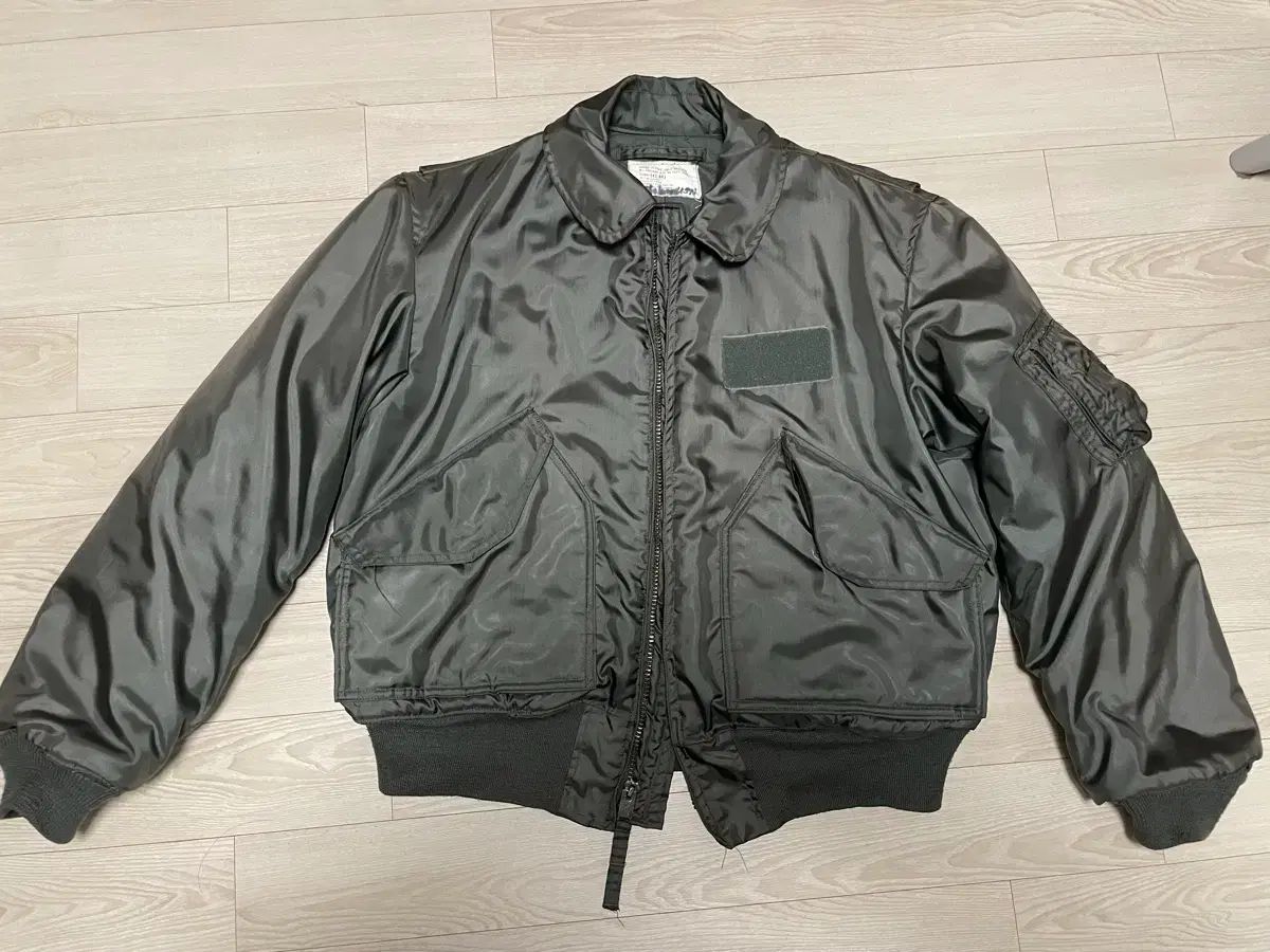 ミリタリー 70 s cwu 45 p large ラージ