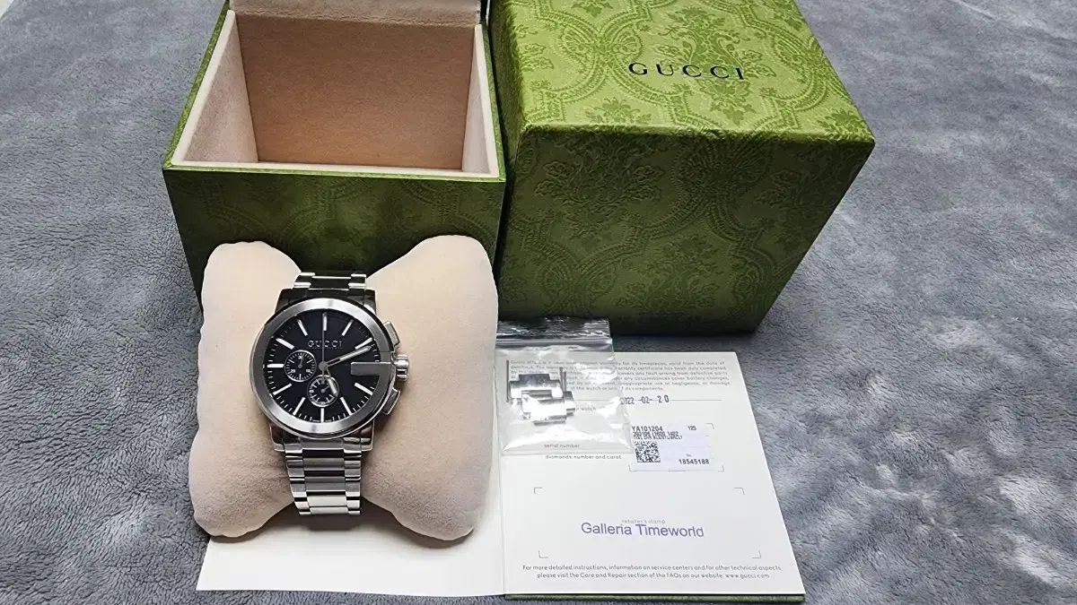 <プレゼント> グッチ G クロノ メタル ウォッチ 44 mm