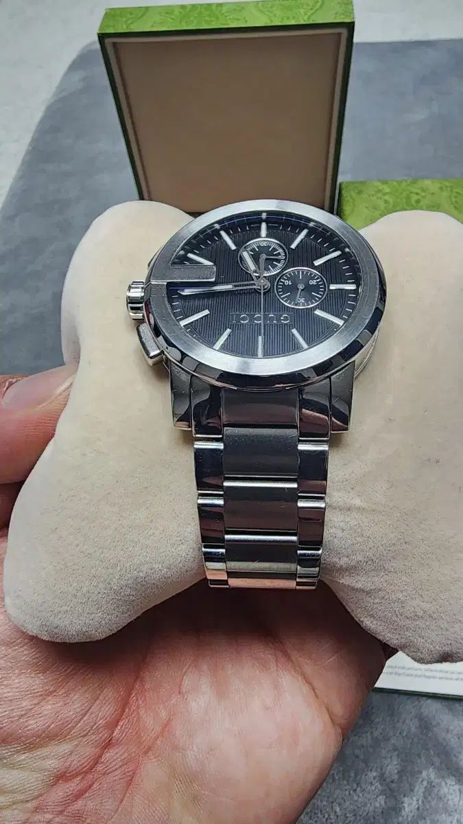  <プレゼント> グッチ G クロノ メタル ウォッチ 44 mm 腕時計(クォーツ) 腕時計(アナログ)