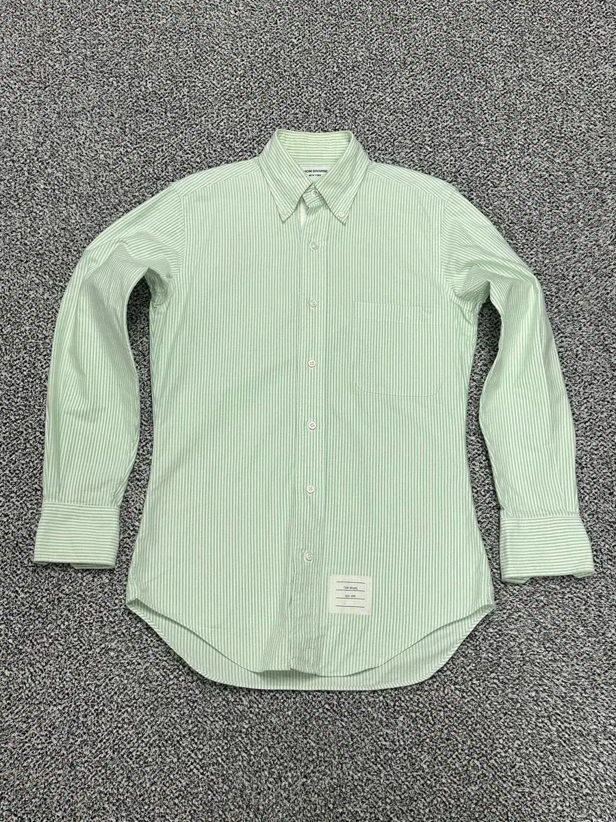 トム ブラウン | メンズ95 ストライプ ミント シャツ