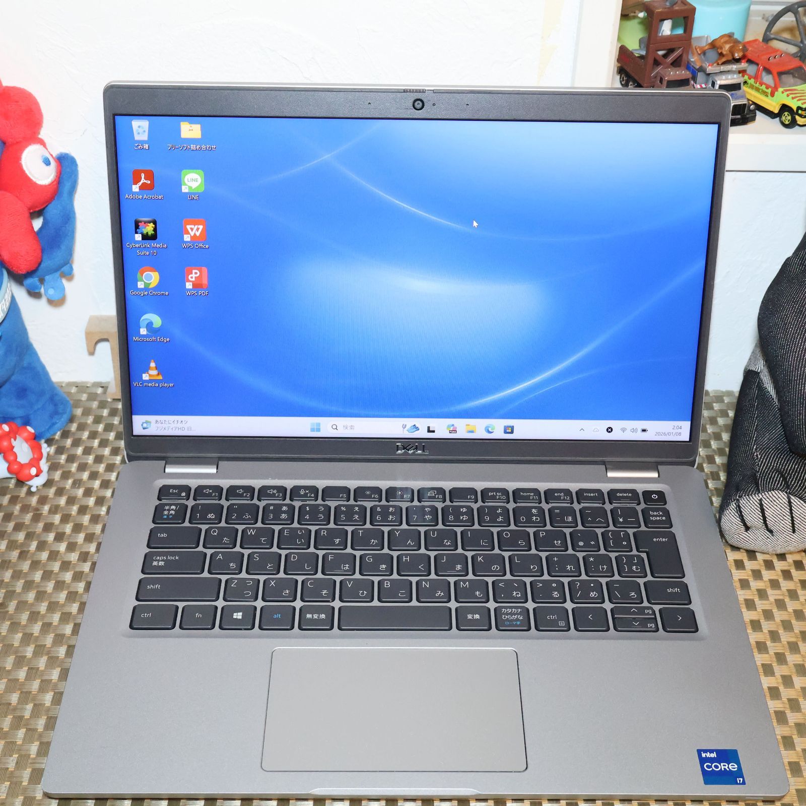 小型＆軽量Win 11 対応11世代Corei 7|メ16 G|SSD|無線|カメラ