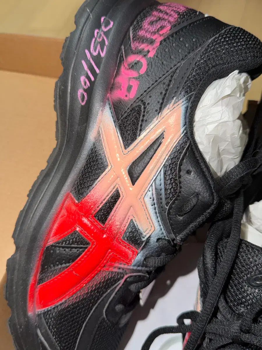  THE MUSEUM VISITOR アシックス 100足 コラボ|270 スニーカー 靴