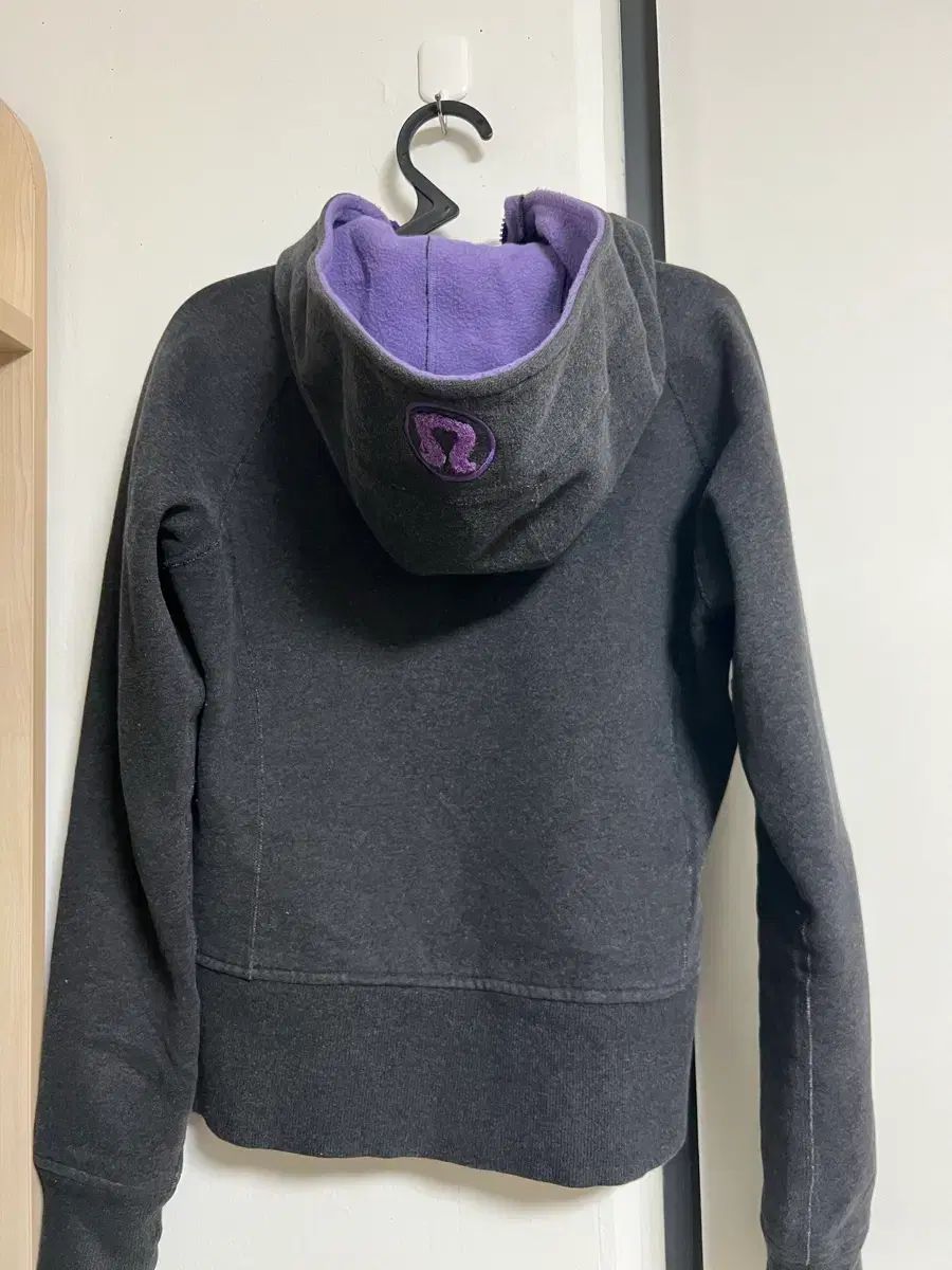 lululemon ルルレモン アスレジャー フードジップアップ