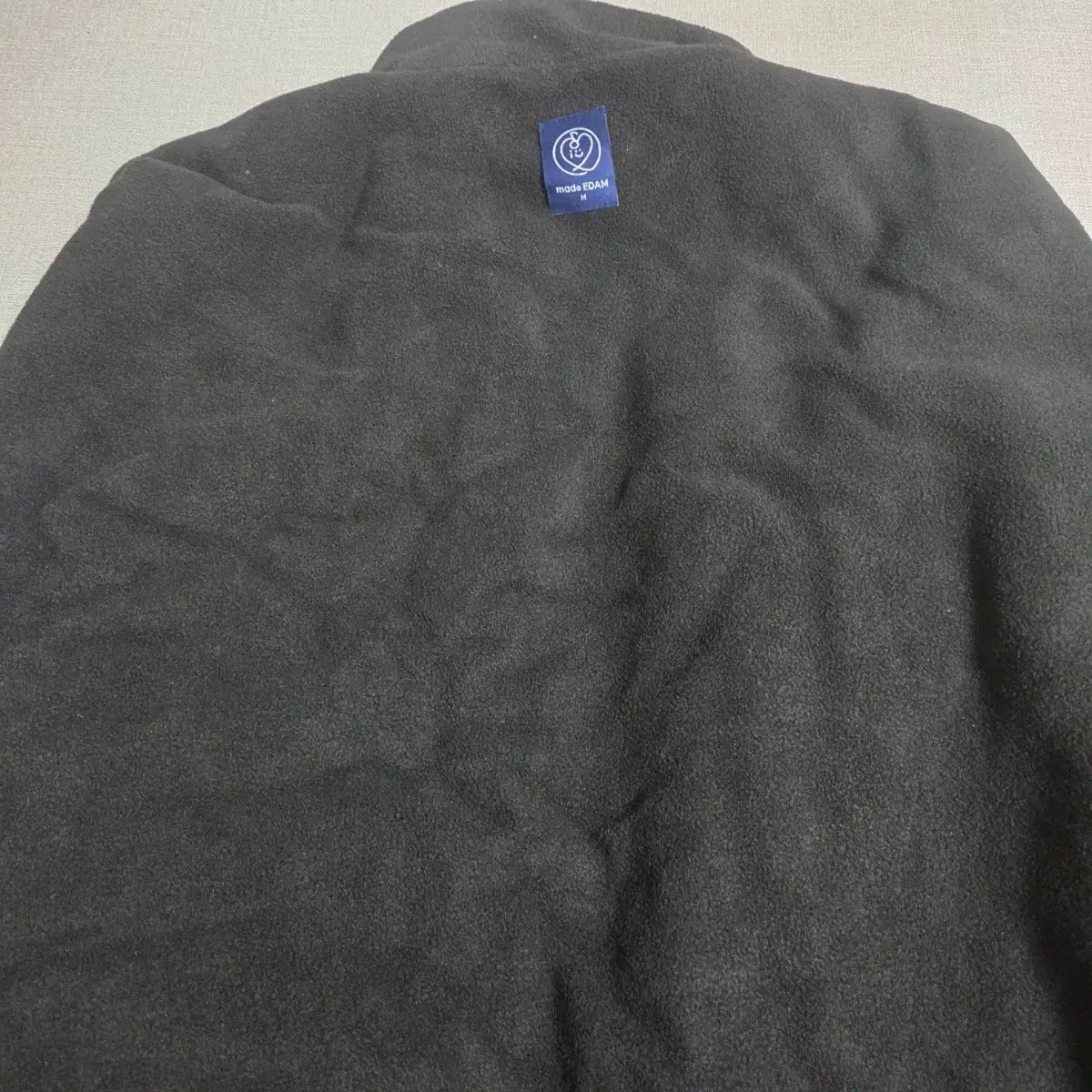 IU プレゼント フリース アイボリー Mサイズ ザ ム