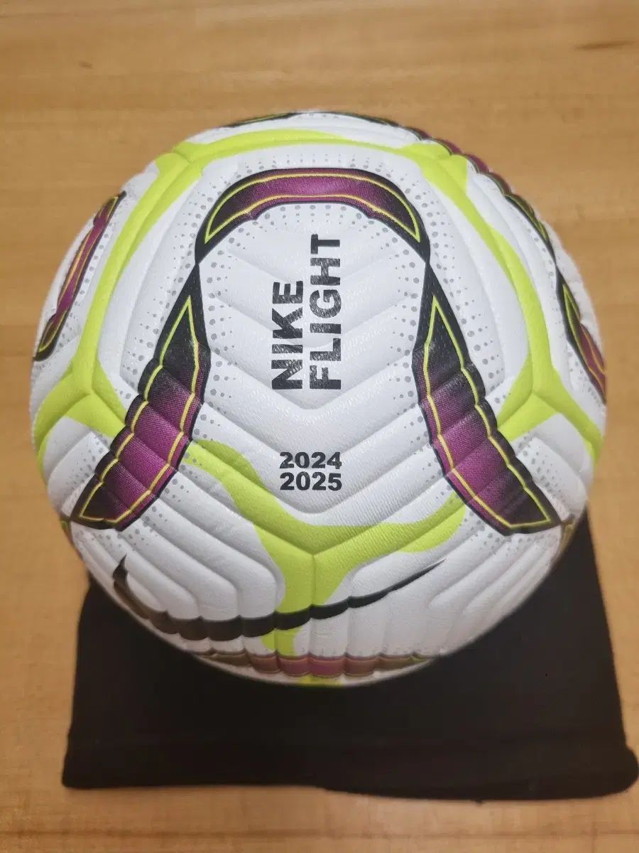 未使用) NIKE 24-25シーズン フライト サッカーボール + ポンプ +