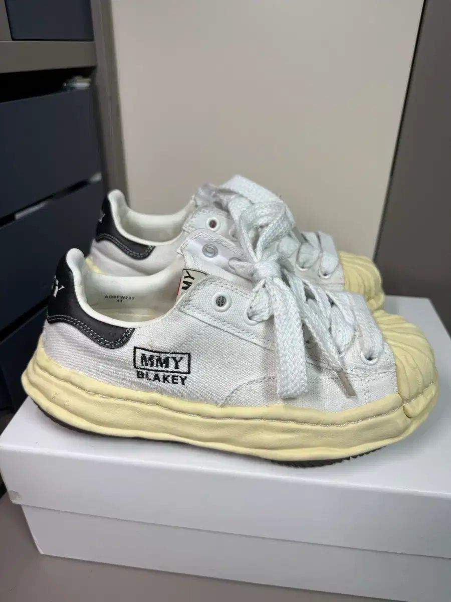 Maison MIHARA メゾンミハラヤスヒロ ブレイキー 白 EU 41 260