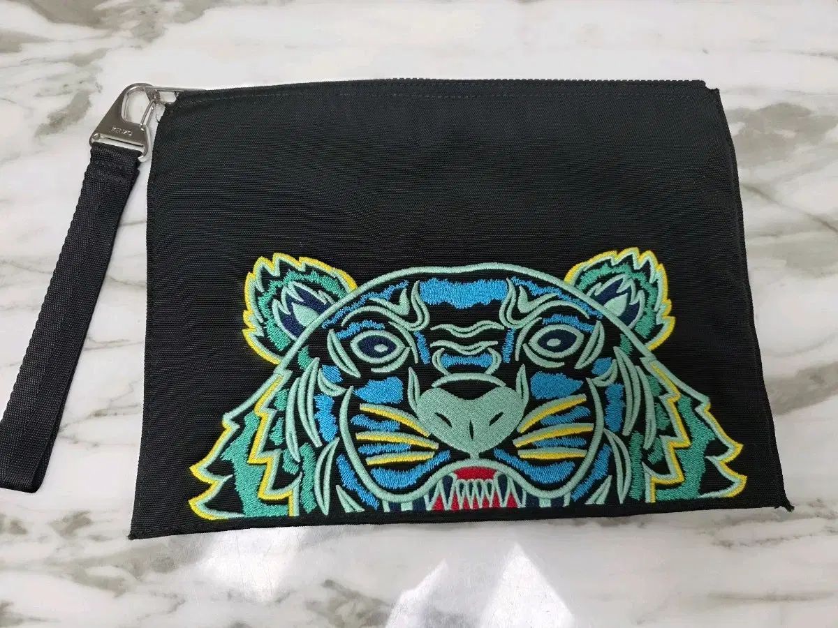 ユニセックス KENZO ケンゾー タイガー クラッチバッグ ポーチバッグ