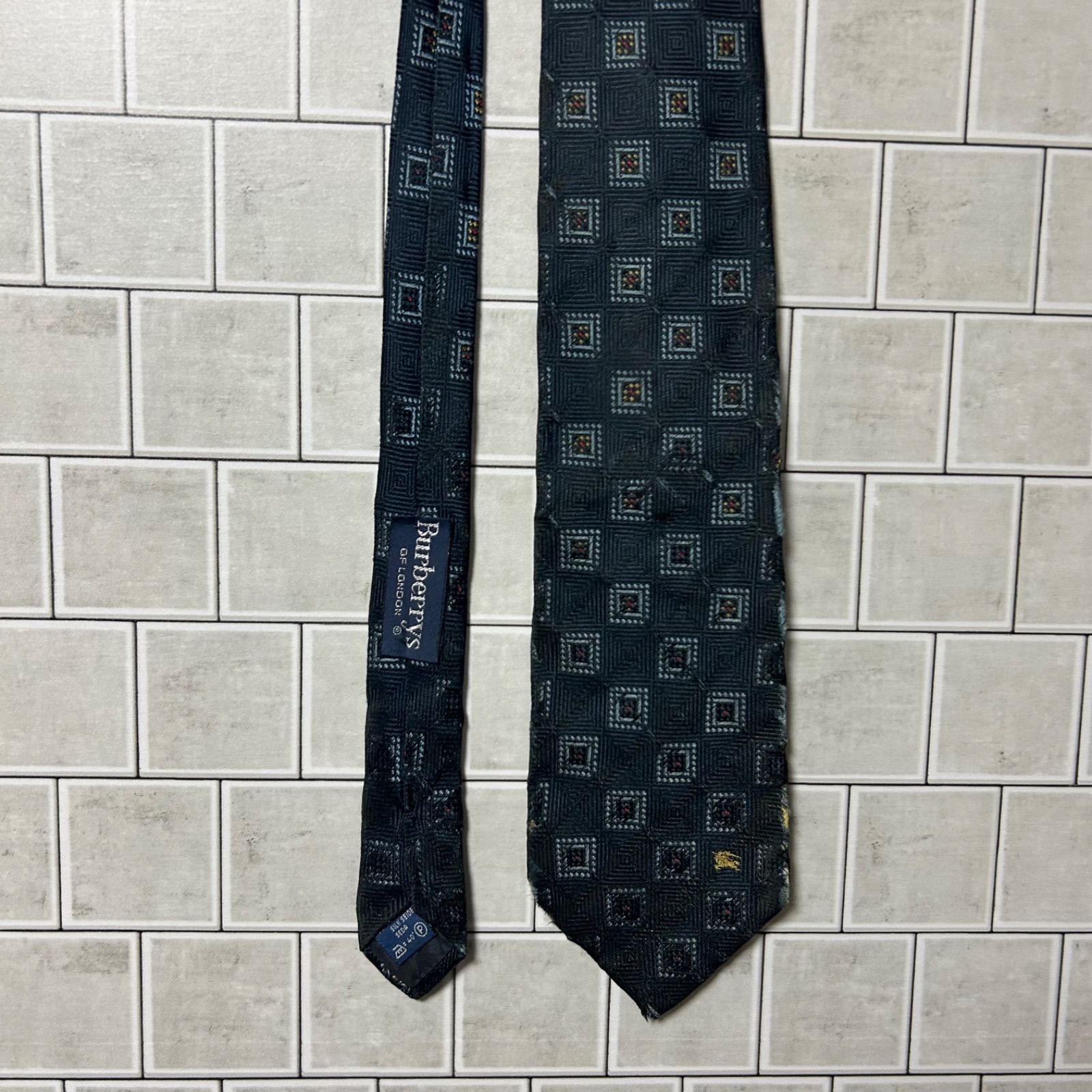 Burberrys バーバリー ネクタイ 幾何学柄 総柄 シルク100% - メルカリ