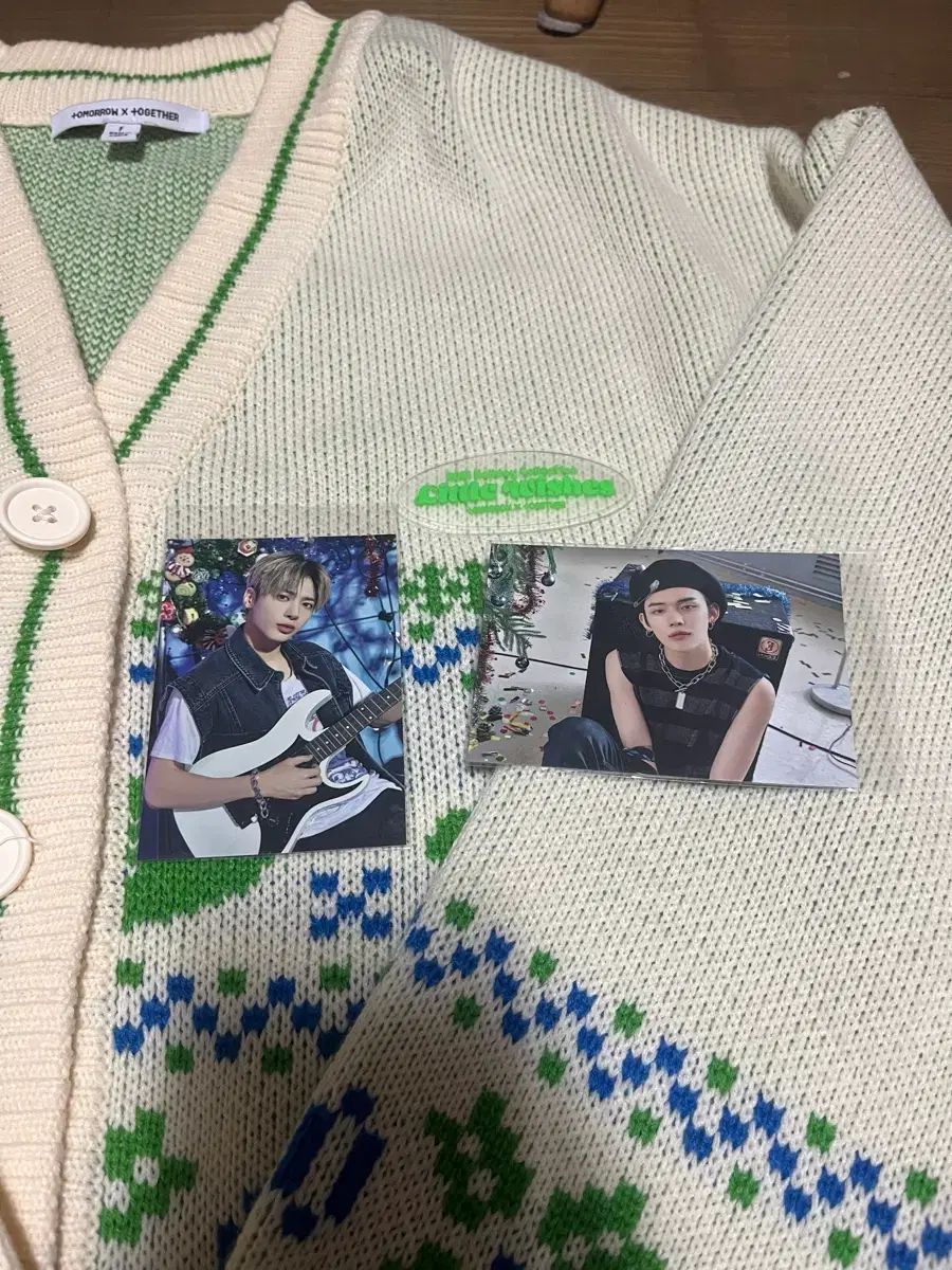 フルセット 状態良し TXT TOMORROW X TOGETHER ホリデー カーディガン ヨンジュン YEONJUN チェヨンジュン テヒョン TAEHYUN トレカ 含む