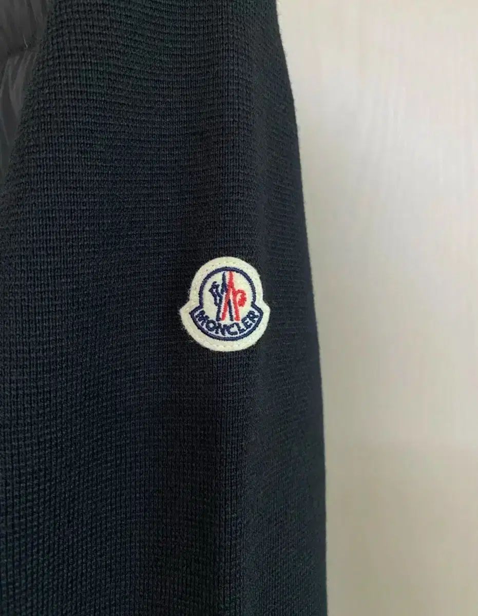 モンクレール ブラック ダウン ニット カーディガン Lサイズ