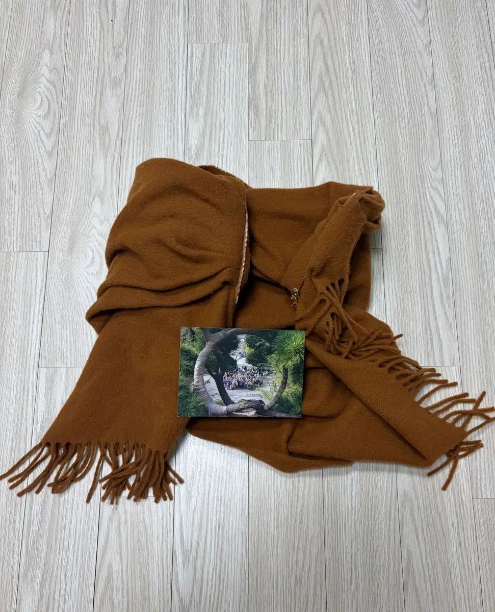 OS BLESS N 70 ドレープ マフラー ラスト ブラウン