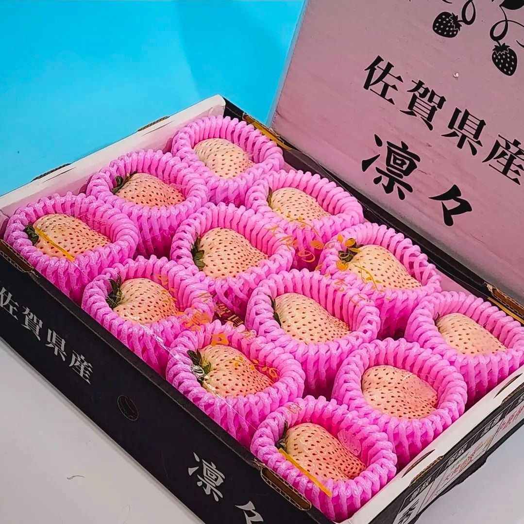 佐賀産 凛々 天使のイチゴ 特大粒12粒 化粧箱入 - メルカリ
