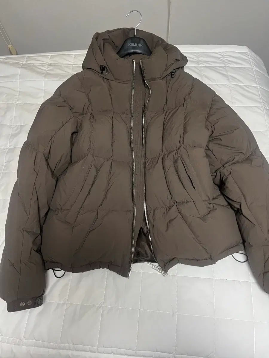 An ode begin Ver. 202 ダウン ブラウン カラー