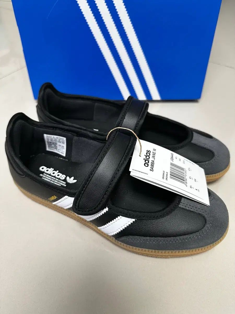 adidas サンバ メリージェーン フラットシューズ