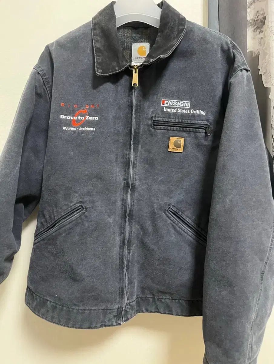 Carhartt カーハート ウォーク ジャケット ブラック プリンティング j 097 ptl