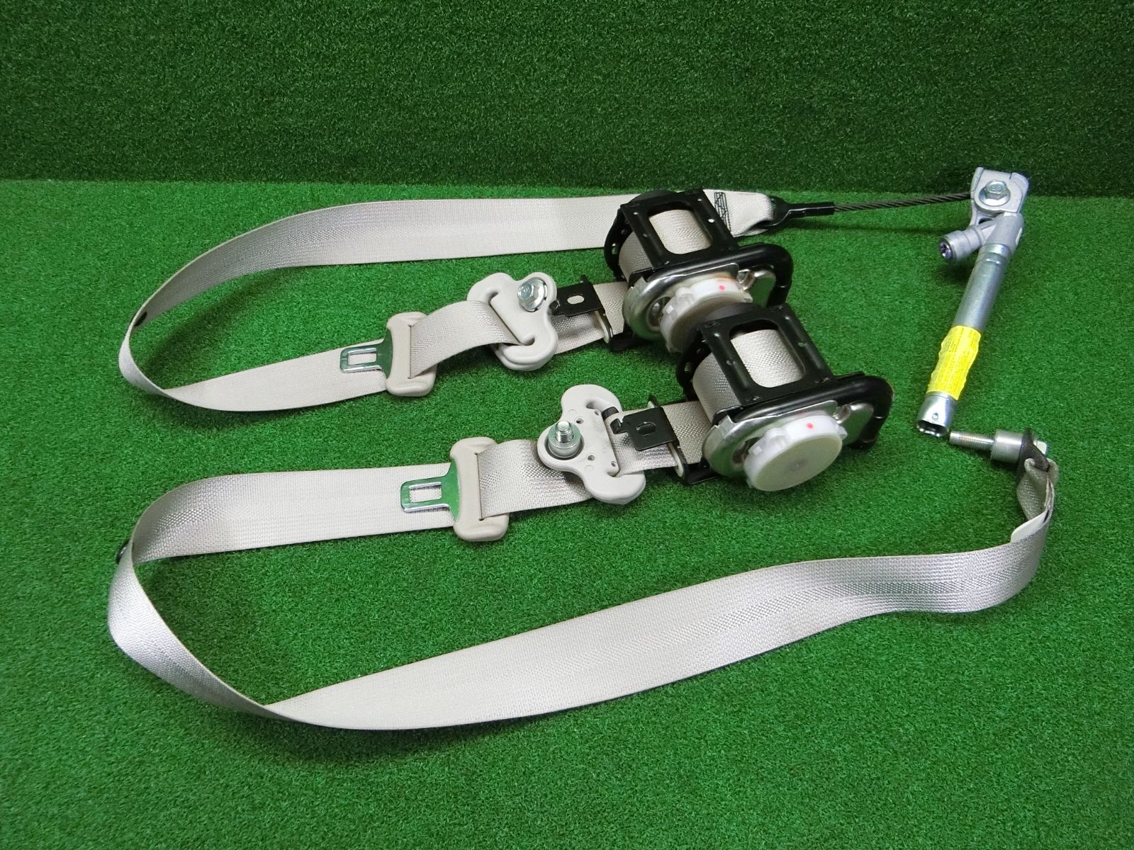 13199 日産 デイズルークス B 21 A 後期 フロント シートベルト 左右セット 6273412 6273413