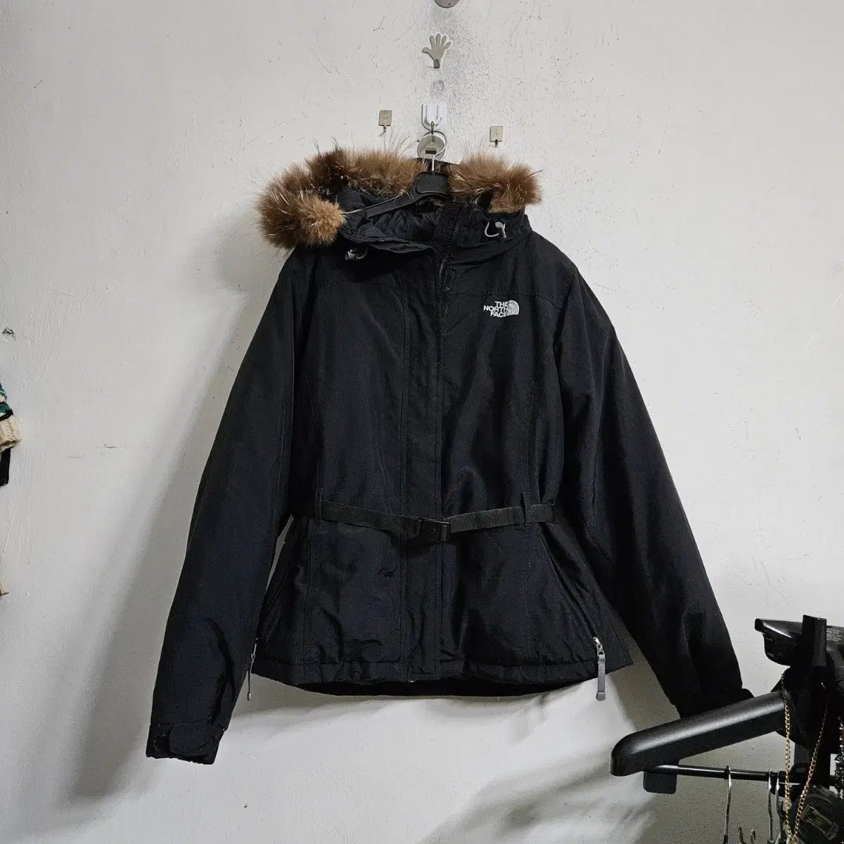 THE NORTH FACE ザノースフェイス ブラック ファー フード ベルト付き ダウン