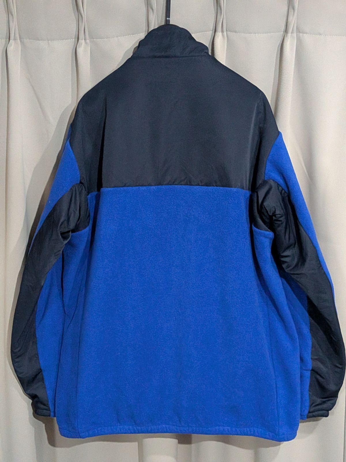 横浜DeNAベイスターズ　プルオーバーフリース（Lサイズ、デサント社製） DESCENTE デサント 横浜ベイスターズ プロコレ オーセンティック