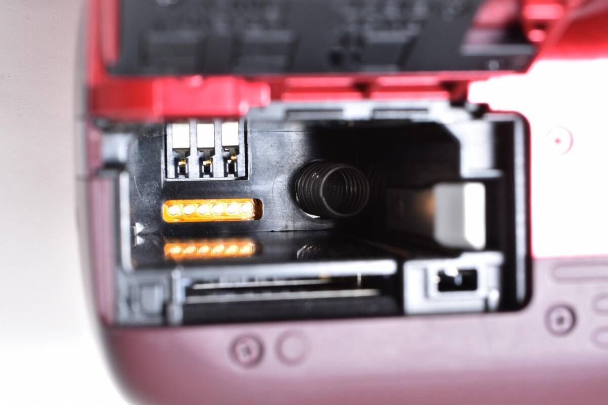 デジタル一眼レフカメラ 811