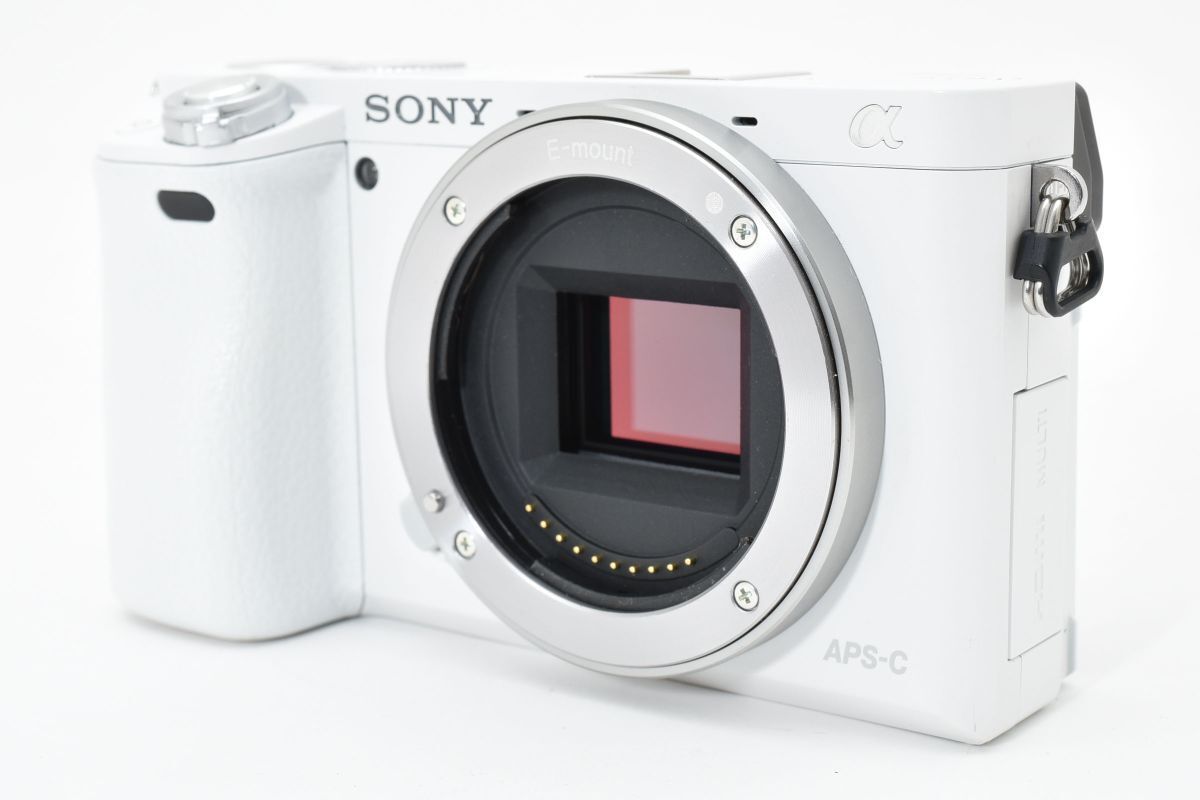 ショット数2504回 SONY α6000 ホワイト ILCE-6000 ミラーレス一眼 AYM 5252 401