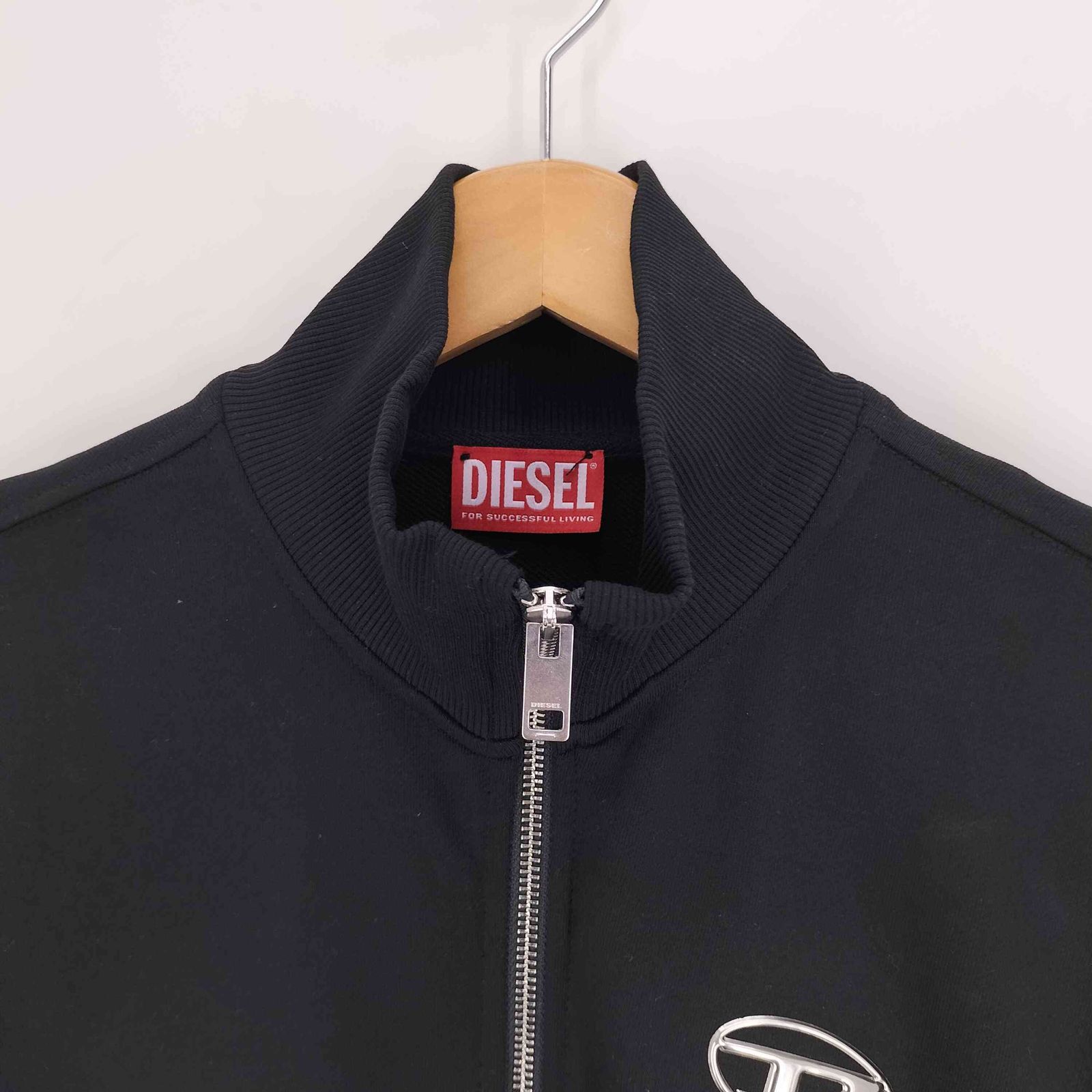 ディーゼル DIESEL 25AW S-GINNI-ZIP-OD ハイネック オーバルDロゴ 