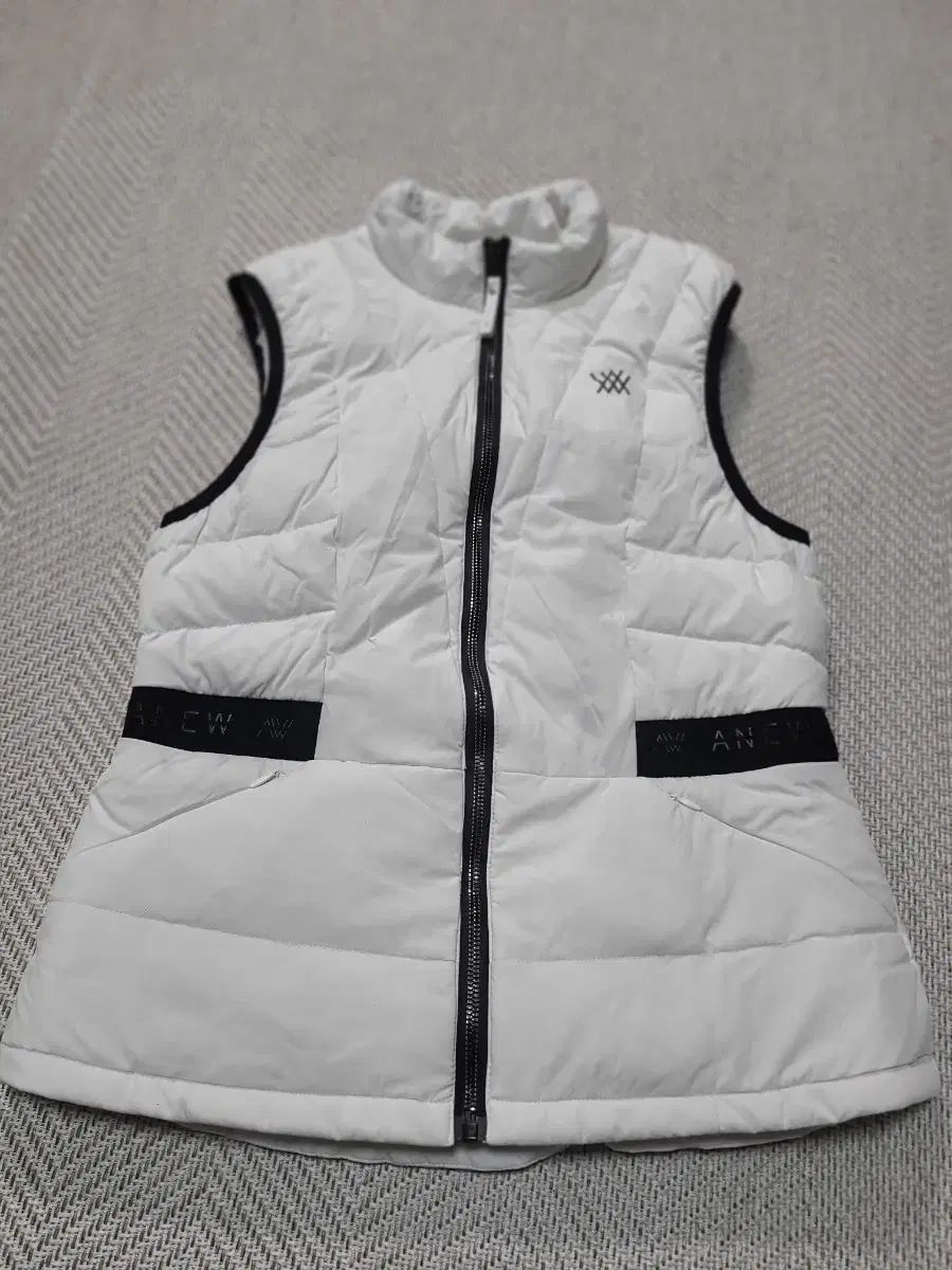 レディース M アニュ 白 ダウン 防風 ベスト