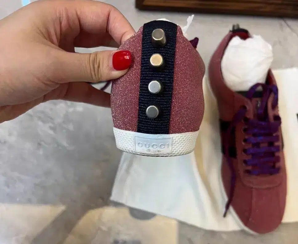 バーガンディ 系