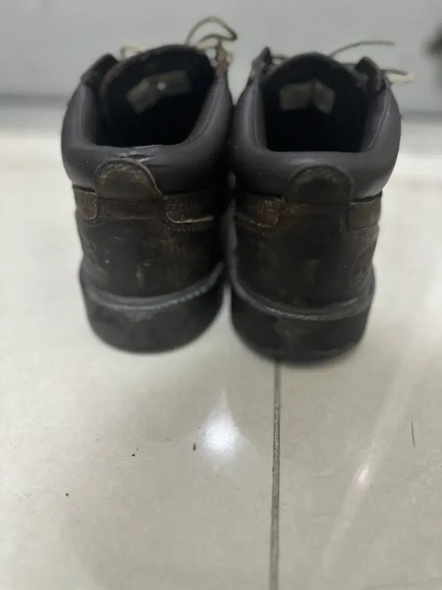 ブーツ ブラウン