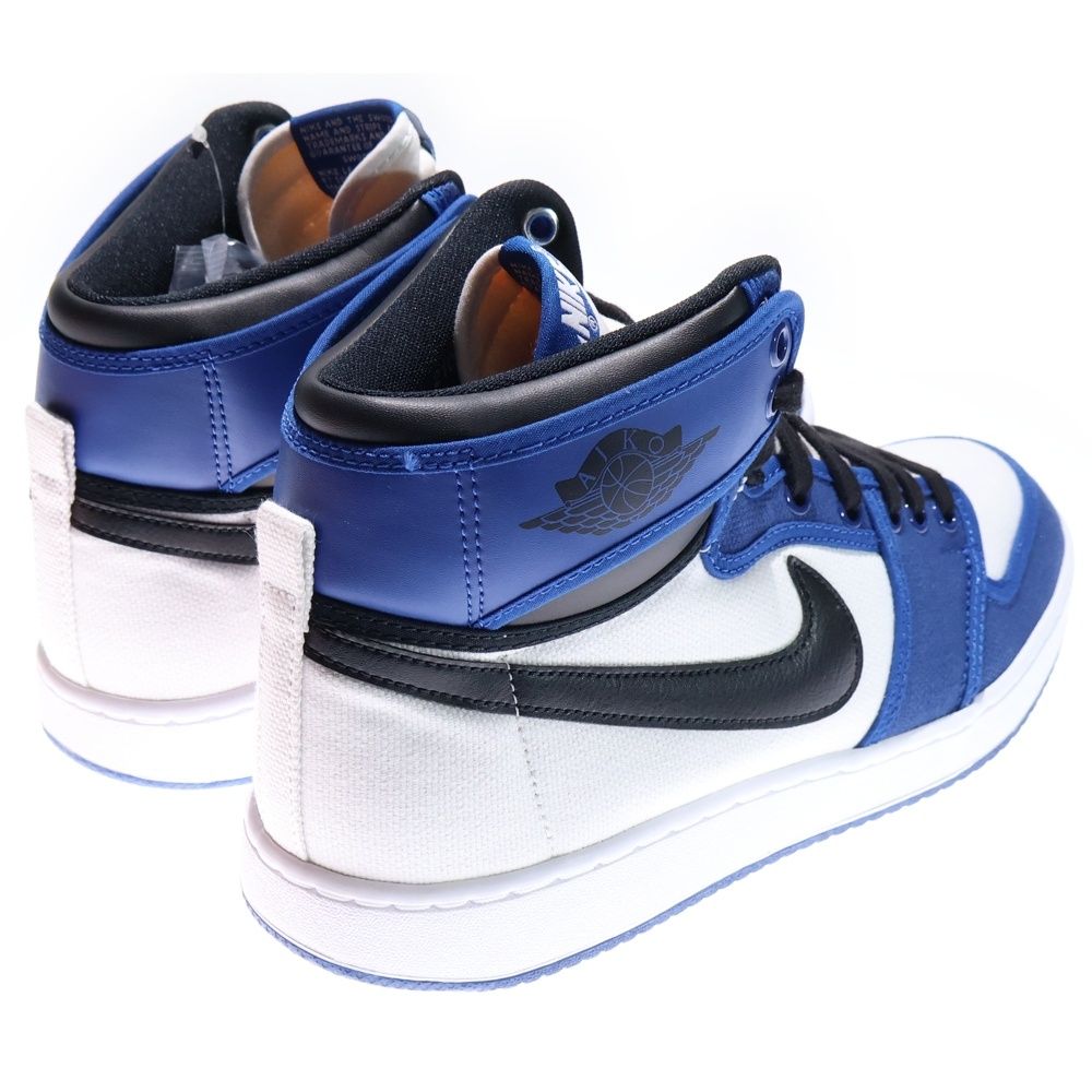 ハイカットスニーカー