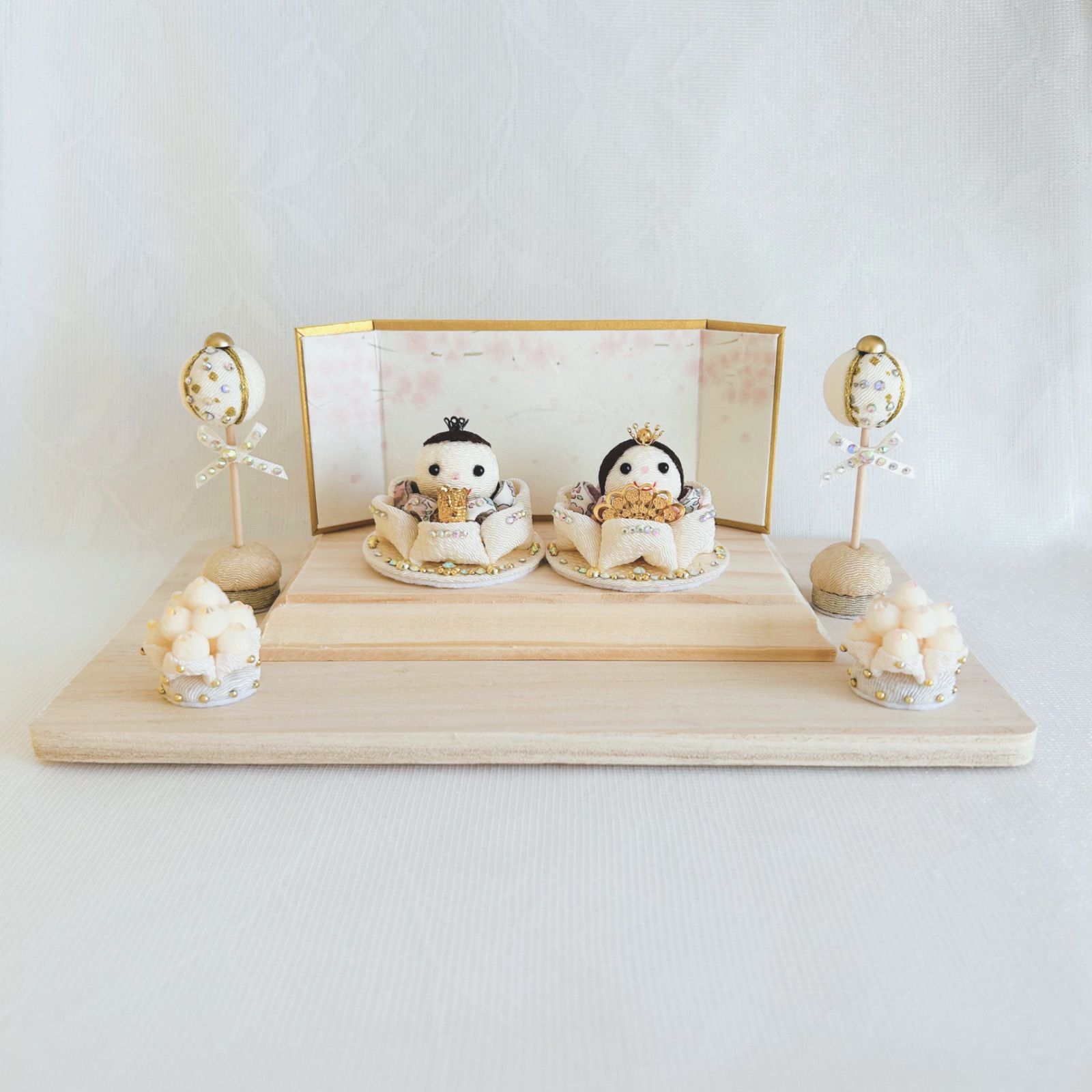 Rkmn様　ハンドメイド　雛人形　お雛様　リバティ　つまみ細工　おしゃれ　うさぎ ハンドメイド 雛人形 お雛様 リバティ つまみ細工 おしゃれ くま ねこ