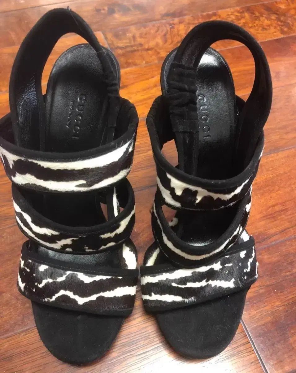 グッチ ブラック ゼリー シューズ サンダル ストラップ 35 5