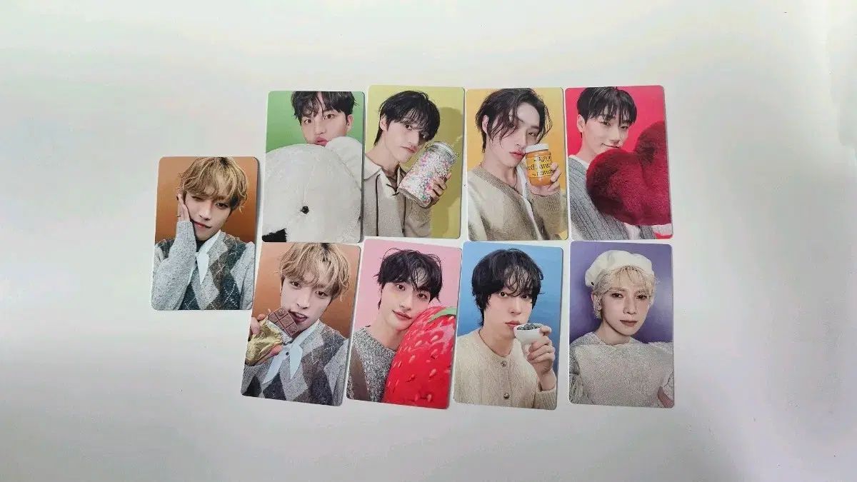 ATEEZ（エイティーズ・アチズ） シーグリ シーズングリーティング