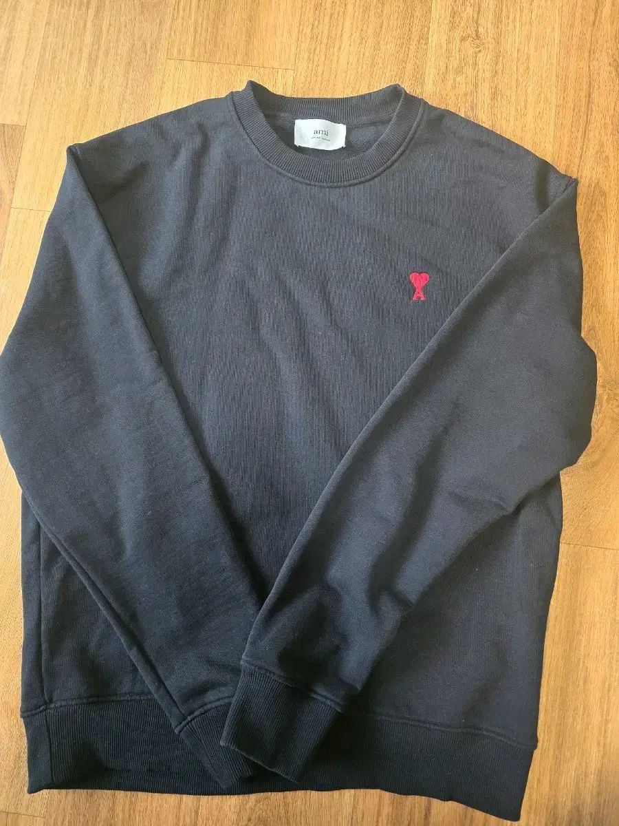 アミ スモール ハート ロゴ スウェット ブラック