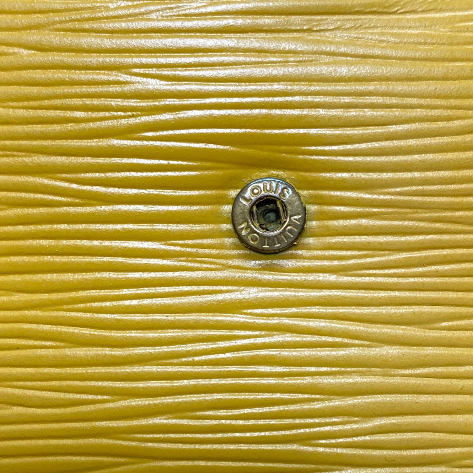 ルイヴィトン エピ 長財布 三つ折り ポルトフォイユ インターナショナル 黄 ルイヴィトン エピ 長財布 三つ折り ポルトフォイユ