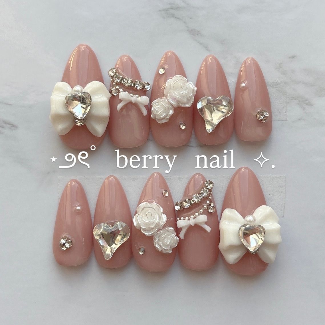 ちゅるん ネイルチップ 韓国 ワンホン フレンチガーリー 量産型 推し