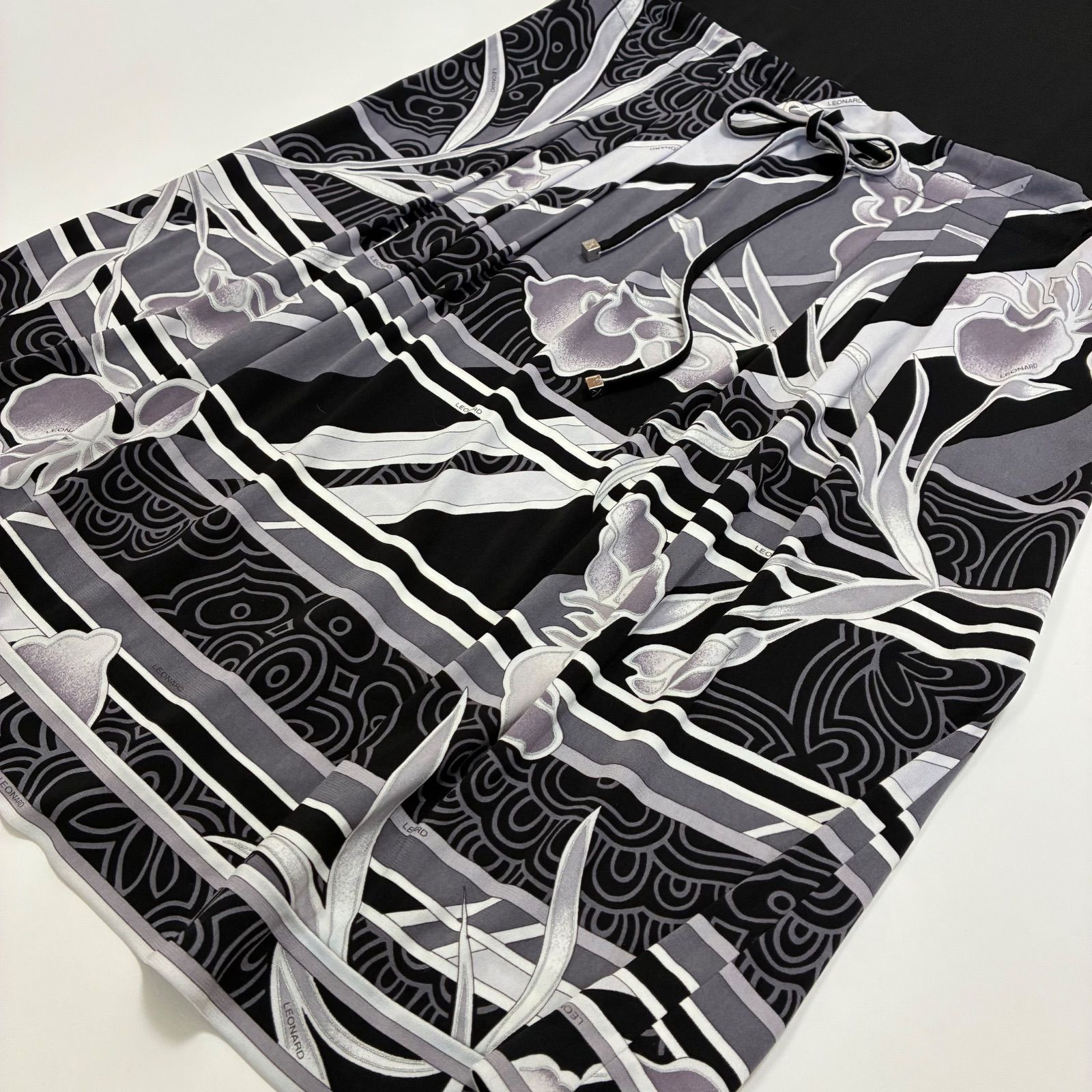 美品☆LEORARD レオナール☆ノースリーブ ウエストドロストワンピース