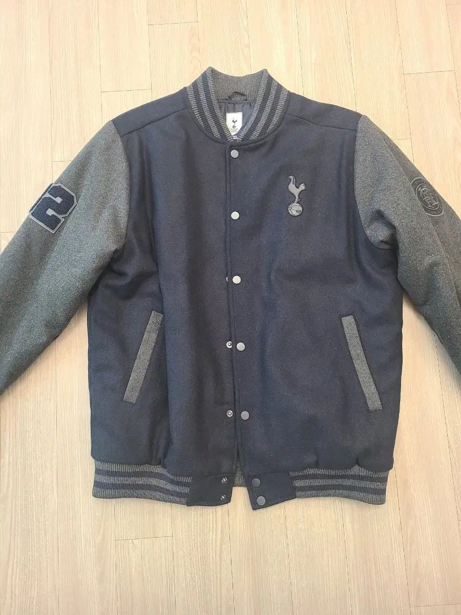 トッテナム ホットスパー スタジアム ジャケット メンズ