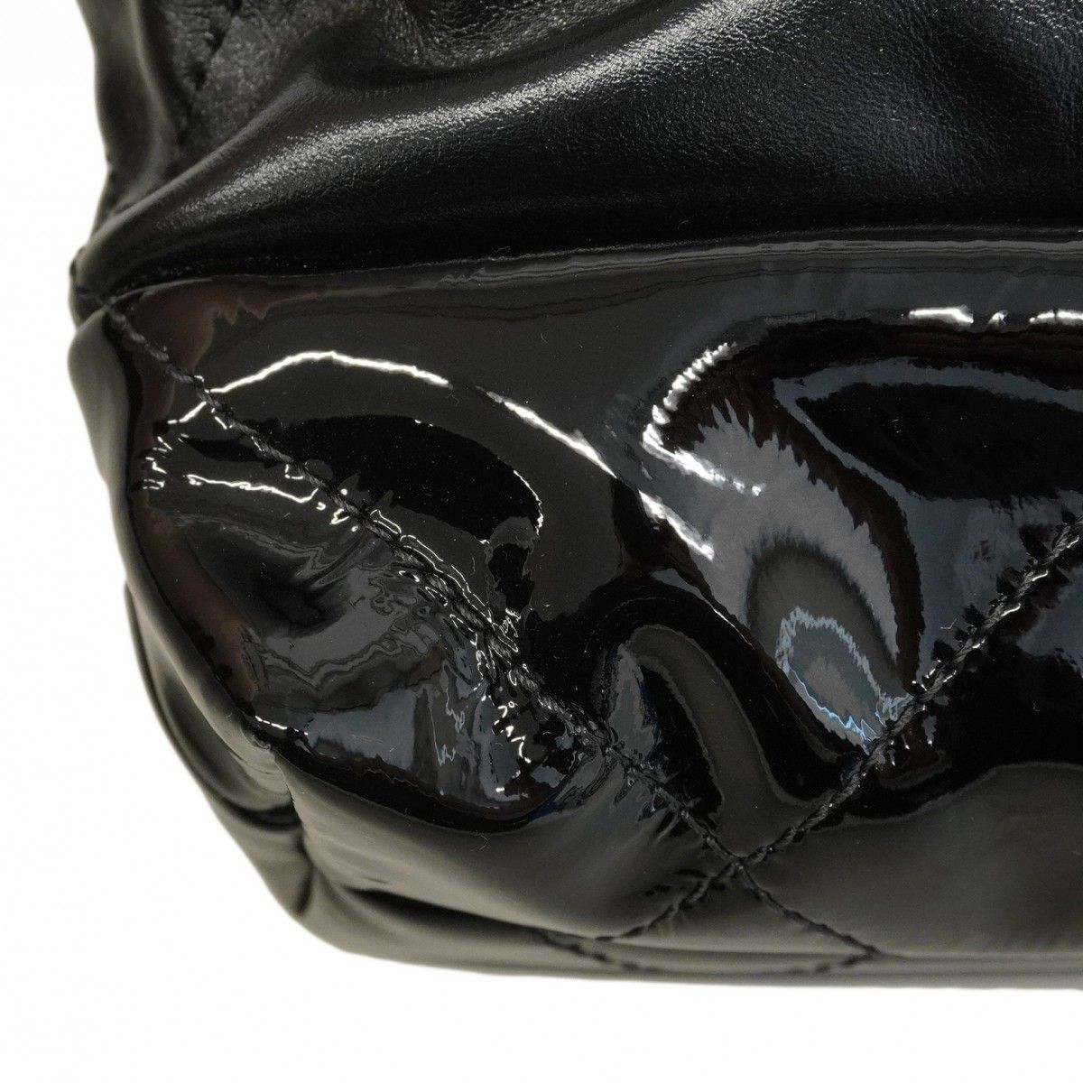 6ab0966】シャネル ショルダーバッグ シャネル22 パテントレザー