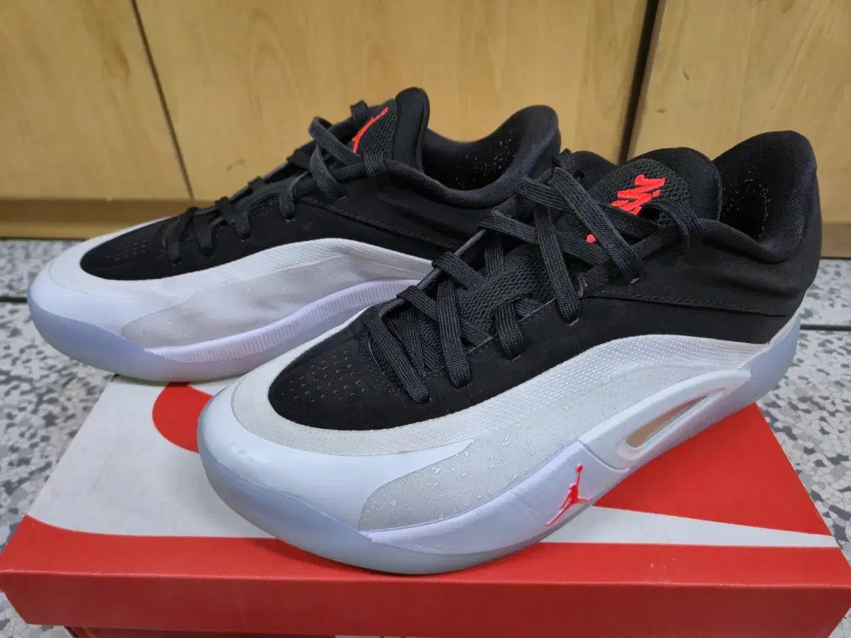 バスケットボールシューズ ザイオン4