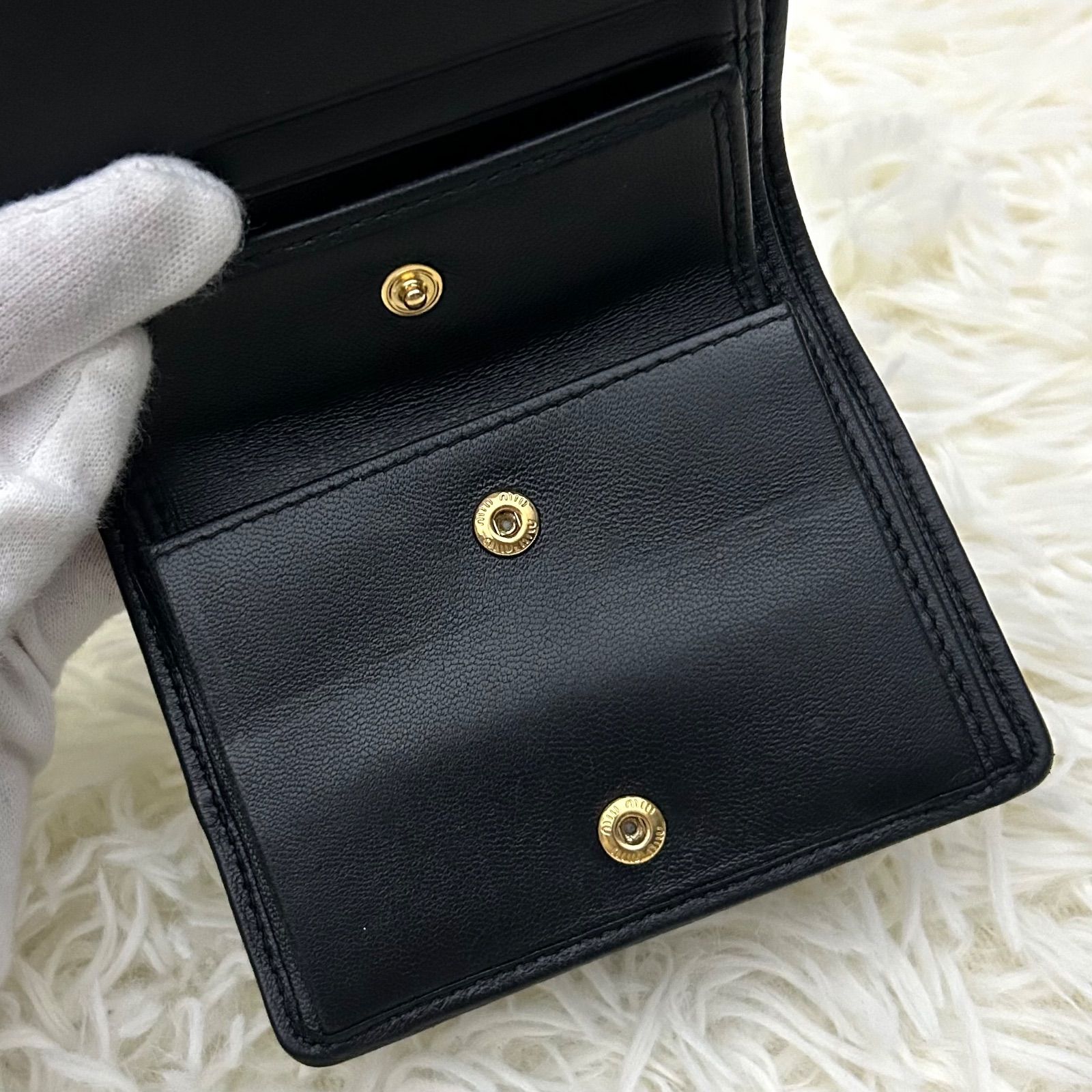 極美品］miumiu ミュウミュウ マテラッセレザー 現行 二つ折り財布 