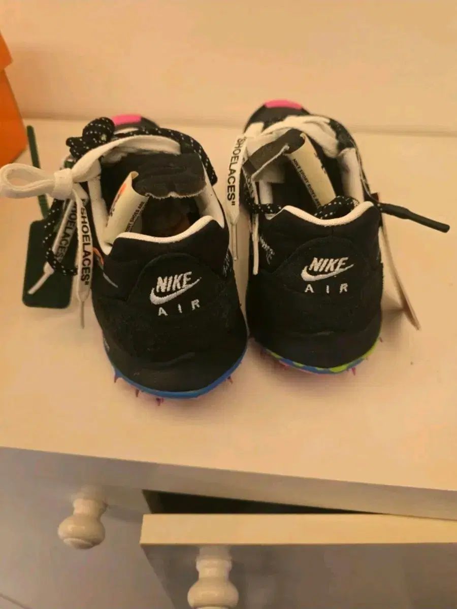 ナイキ ズーム テラ キガー 5 オフホワイト